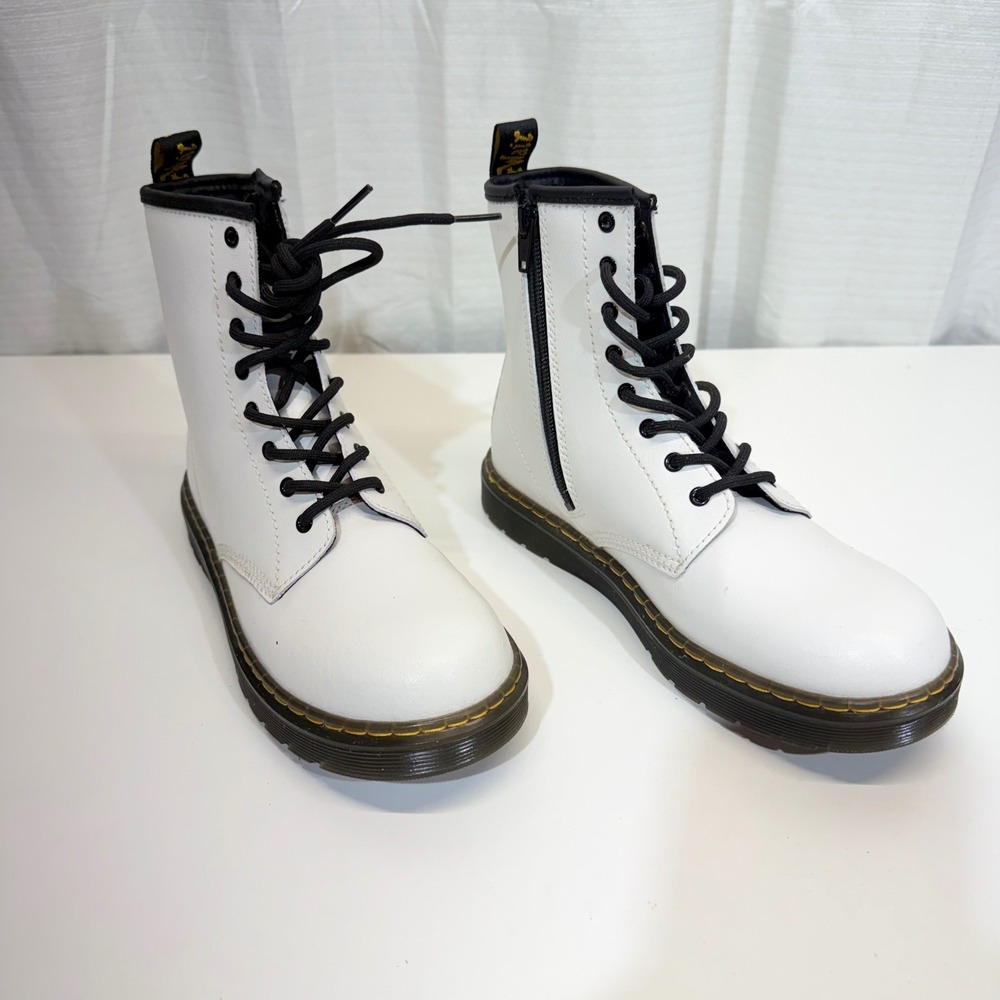 Dr. Martens Zavalay Boots Size 6L White Lace Up Side Zip Combat Boots